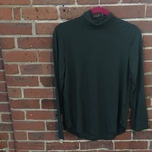 Dark Green Long- Sleeved Turtleneck